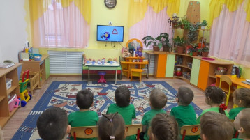 «Внимание, летние каникулы каникулы!» «Внимание, летние каникулы каникулы!».